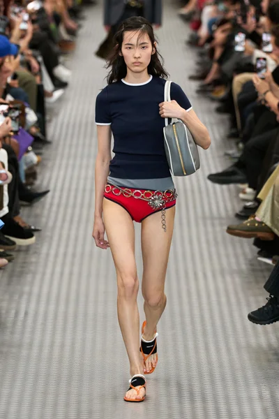 Look 22